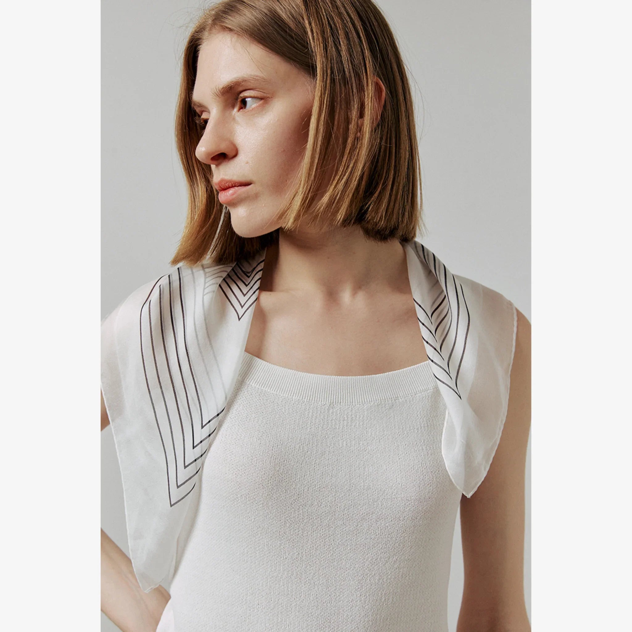 ARTID SILK LOGO SQUARE SCARF-11