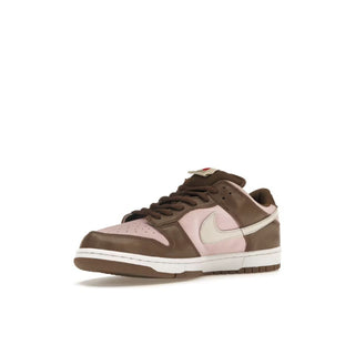 Nike Dunk SB Low Stussy Cherry