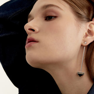 Lie Mega Bolt Stud E