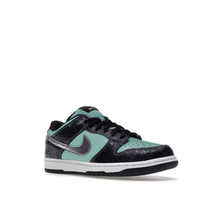 Nike Dunk SB Low Diamond Supply Co. Tiffany