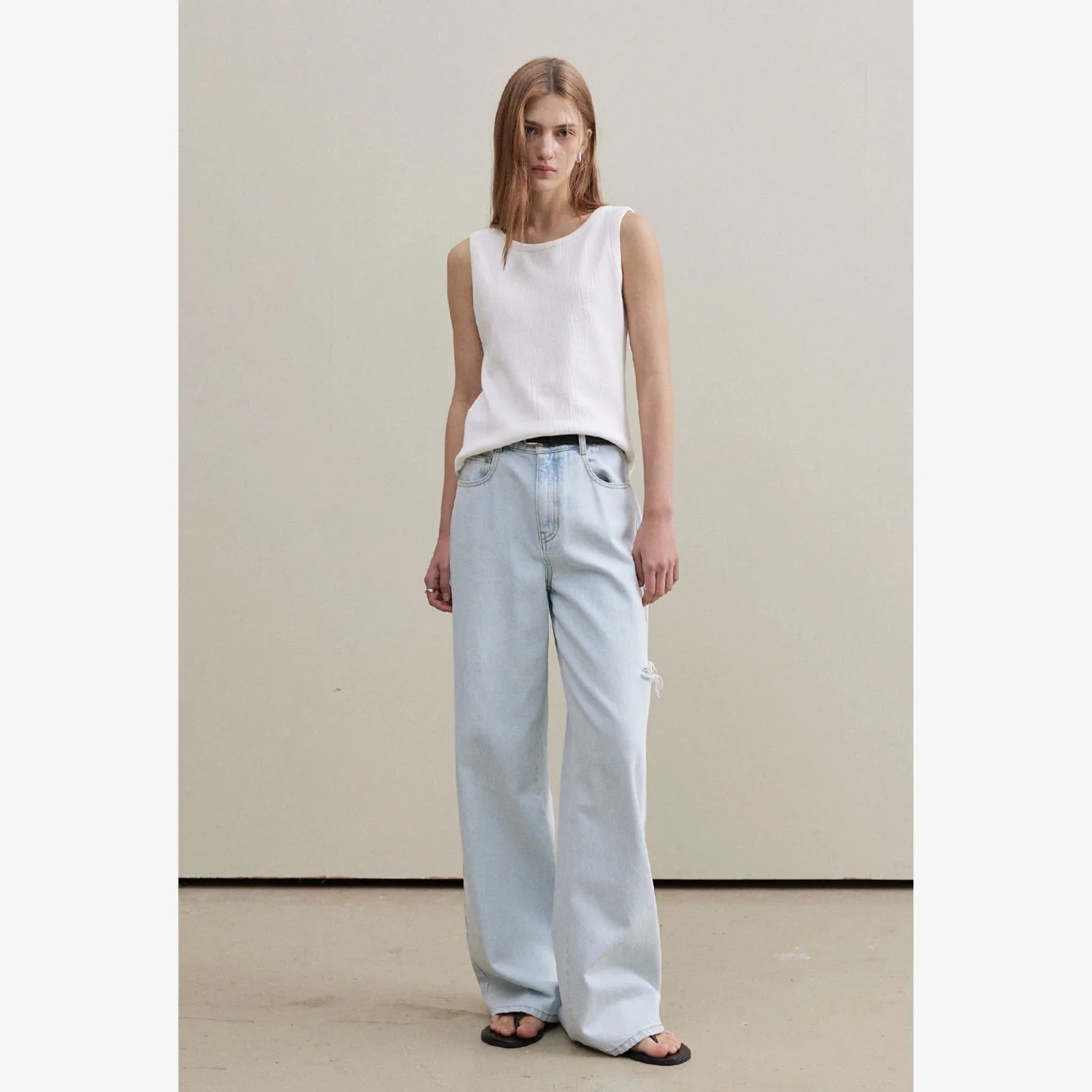 ARTID LEG SLIT WIDE DENIM PANTS-3