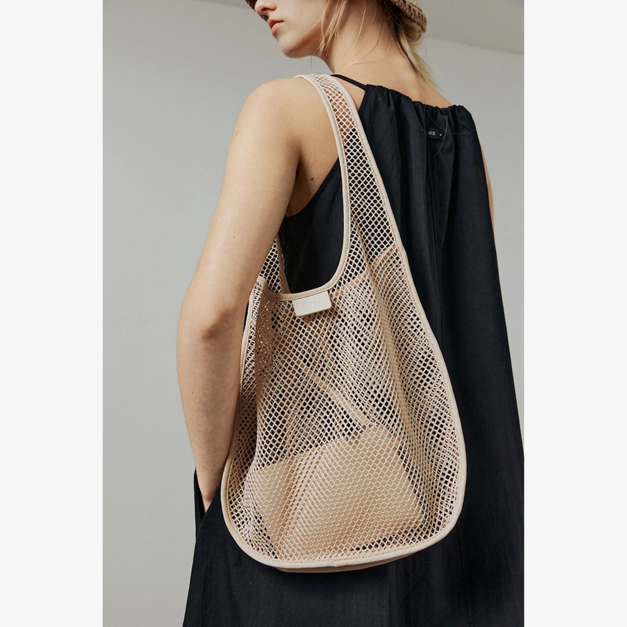 ARTID MESH TOTE BAG-3