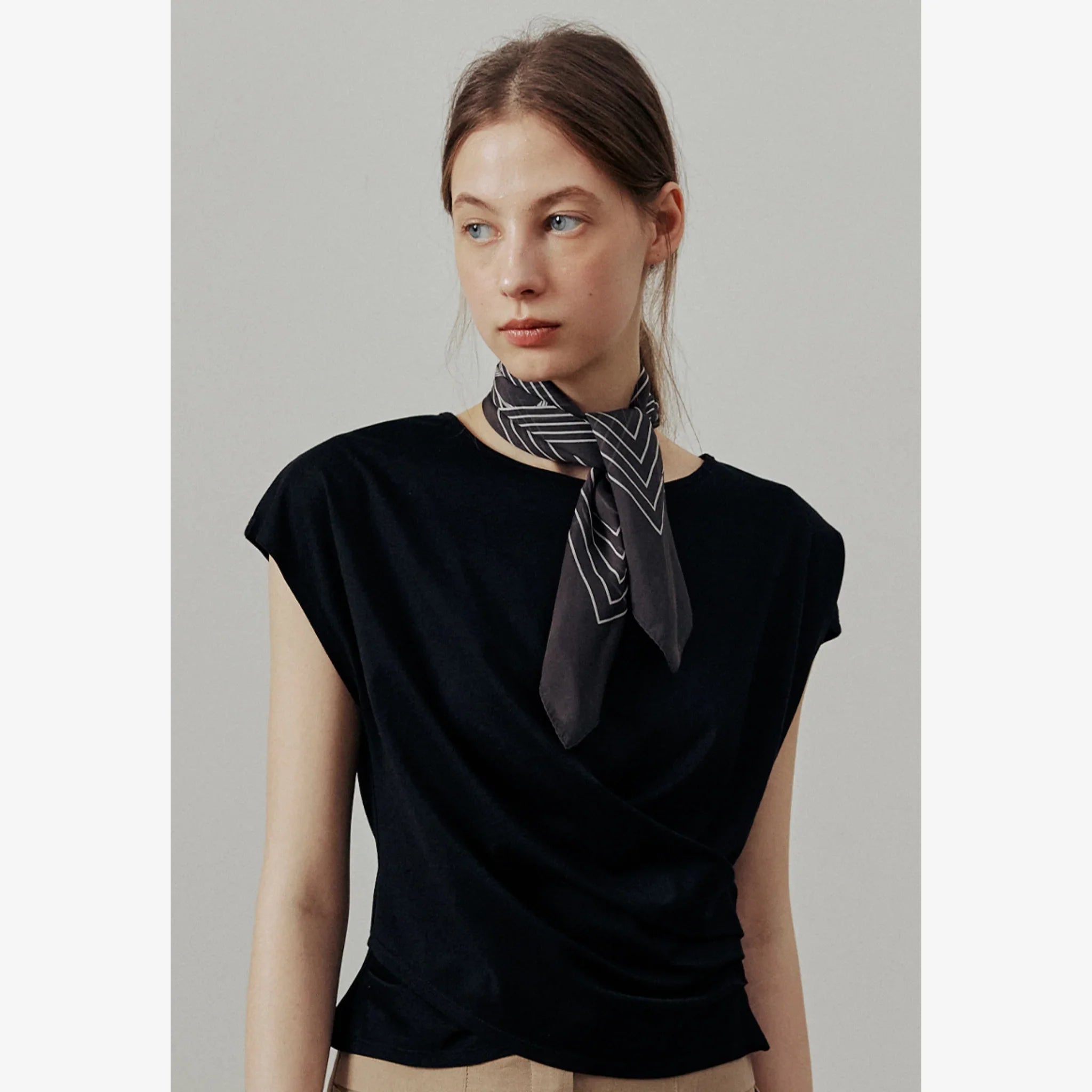 ARTID SILK LOGO SQUARE SCARF