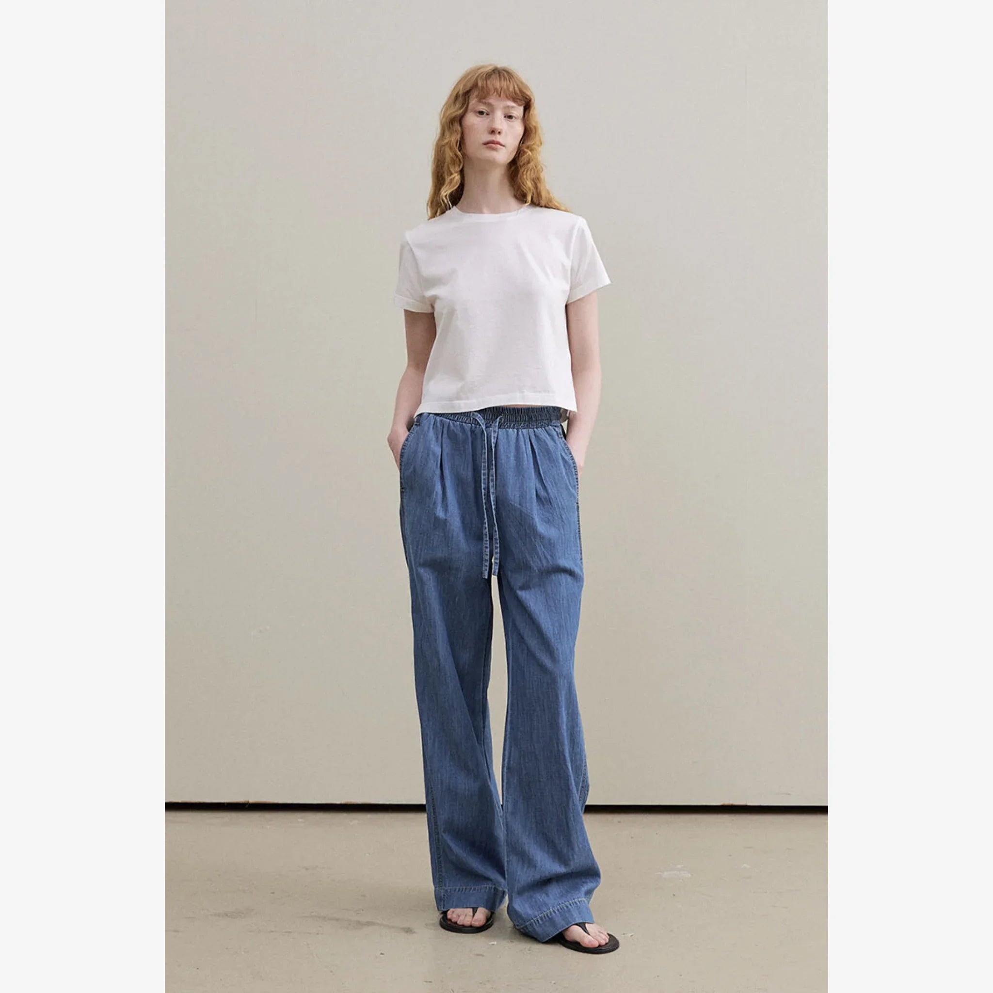 LIGHT TUCK DENIM PANTS-8