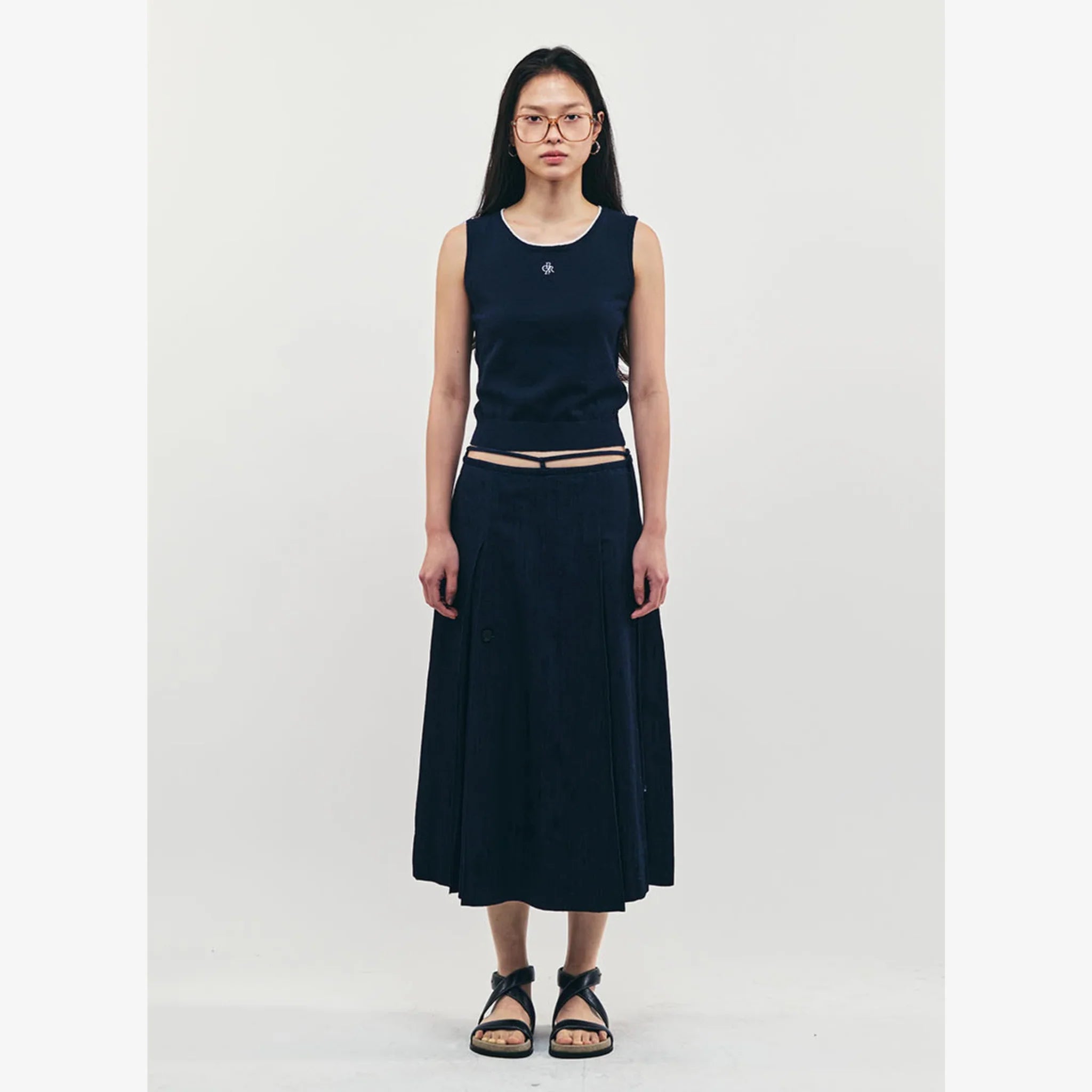 CITYBREEZE BOUCLE SYMBOL LOGO SLEEVELESS TOP-4