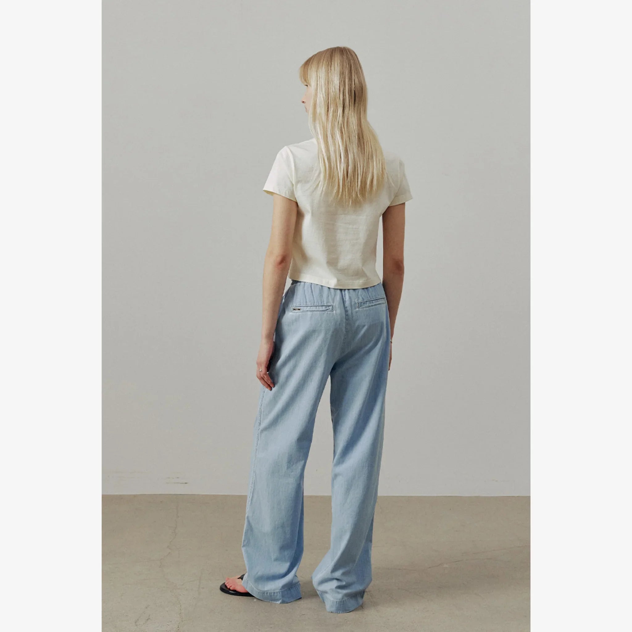LIGHT TUCK DENIM PANTS-4