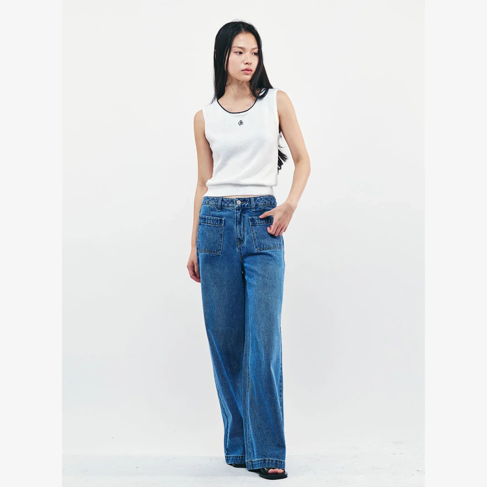 CITYBREEZE BOUCLE SYMBOL LOGO SLEEVELESS TOP-8