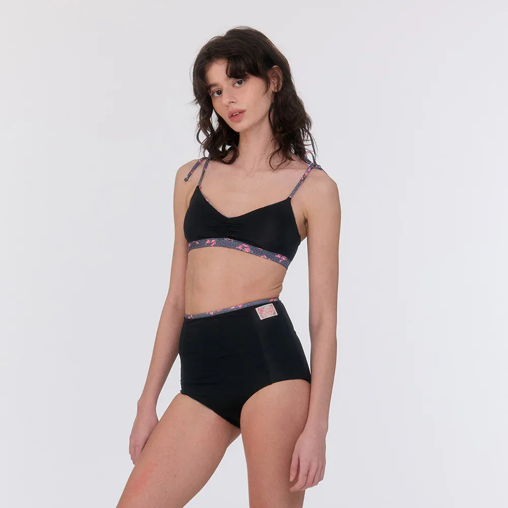 LOOPLOOP Shirring Reversible Bikini Top Rosy Dots Dark Grey-3