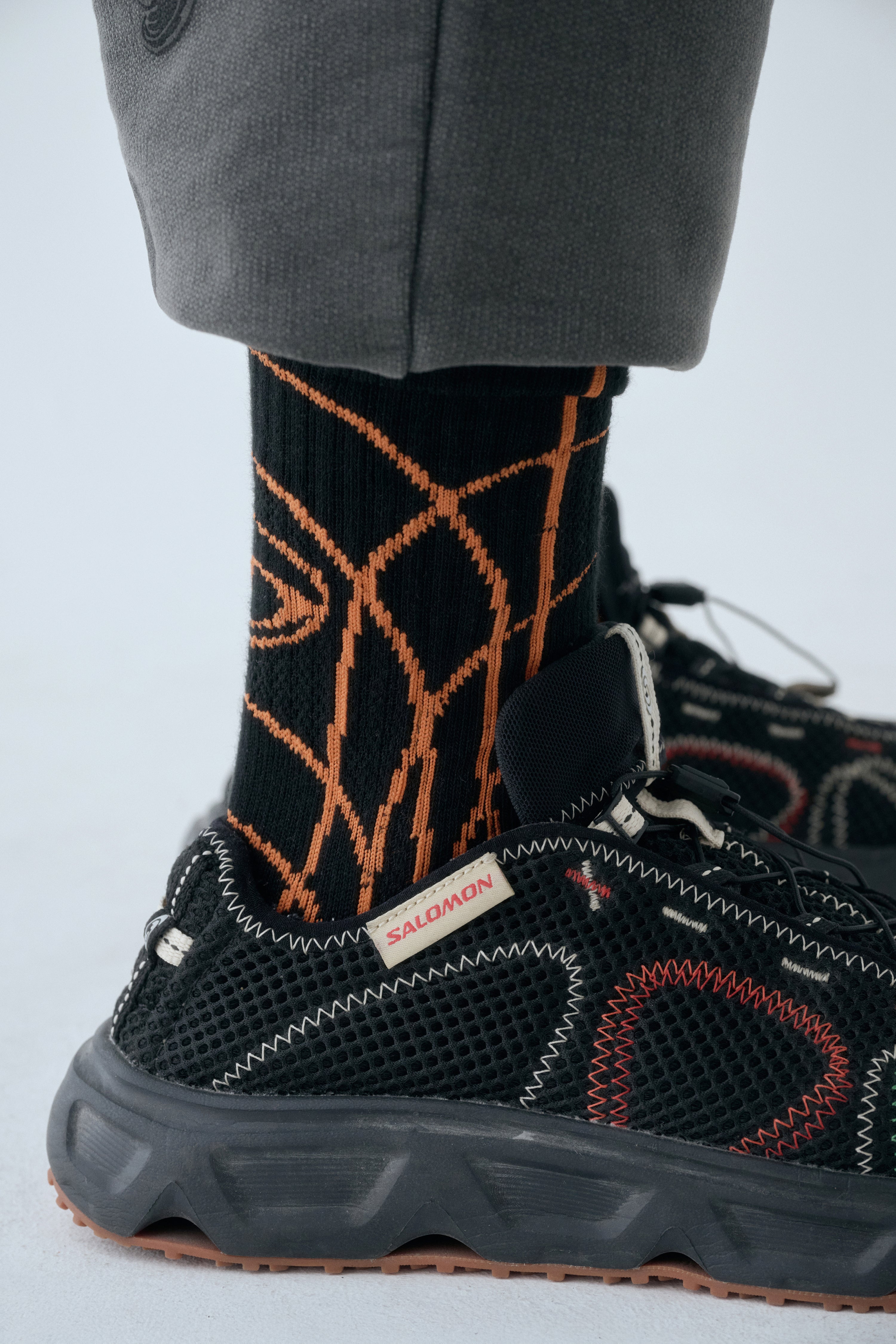 SOHC Root System Hiking Socks | Black-4