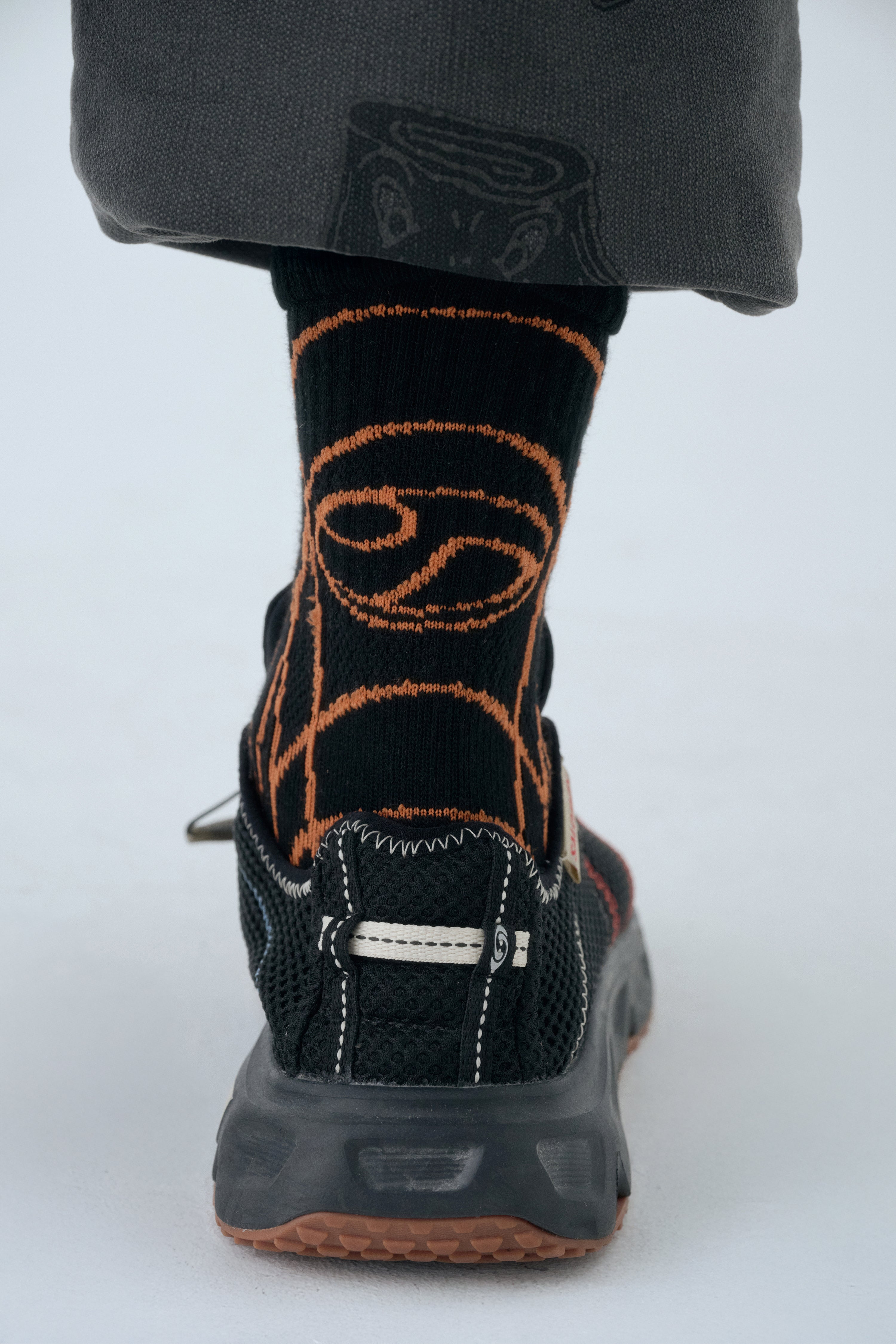 SOHC Root System Hiking Socks | Black-5