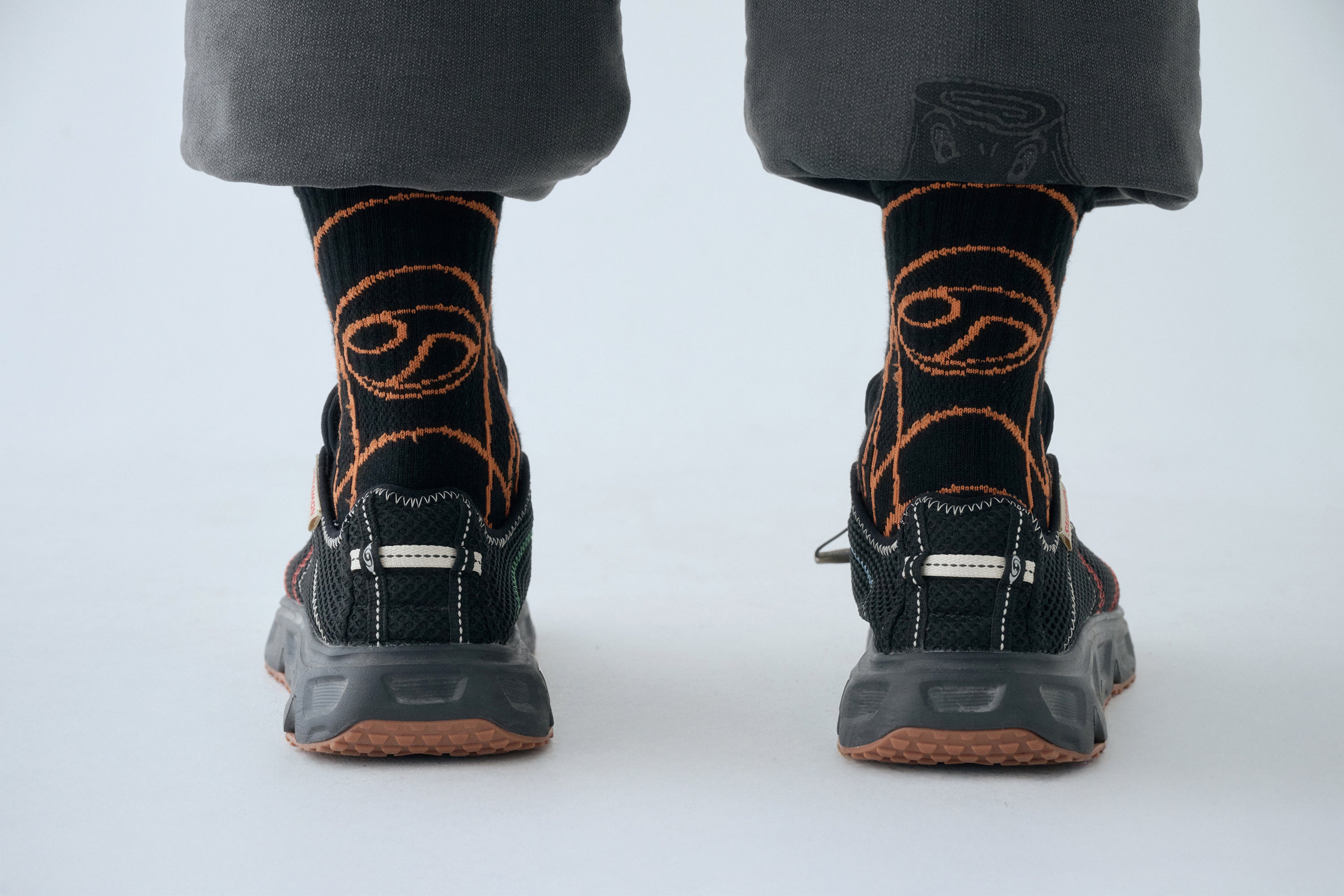 SOHC Root System Hiking Socks | Black-6