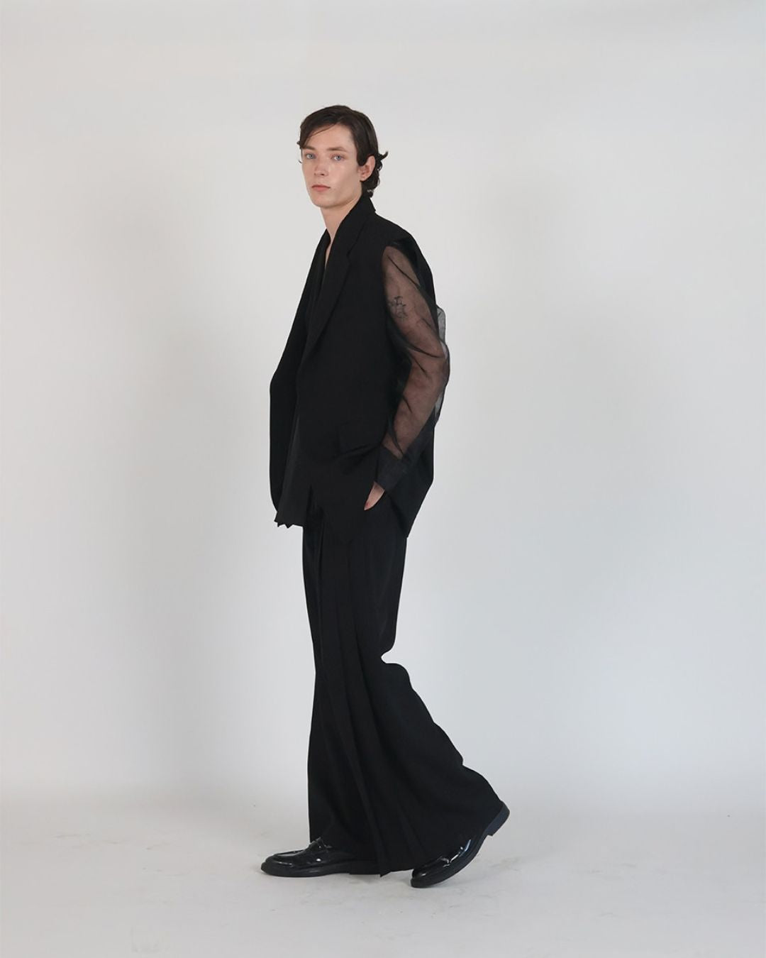 Theballon Sleeveless Tailored Blazer