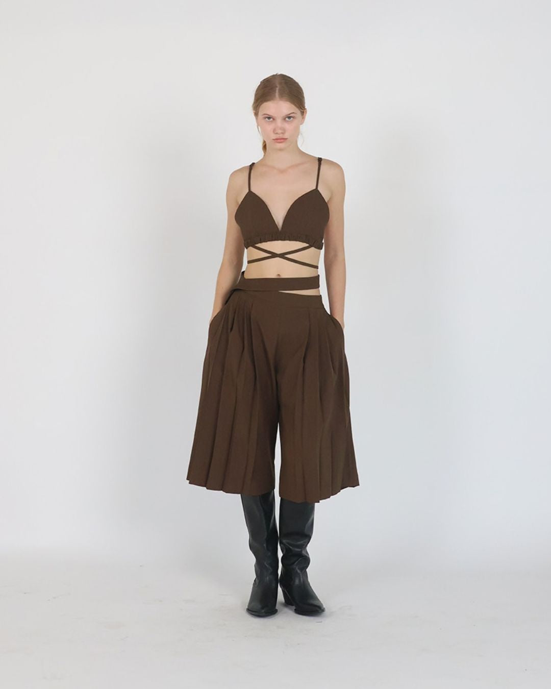 Theballon Side Pleated Half Pants